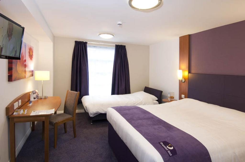 Premier Inn Stratford- Upon- Avon Central Exterior photo